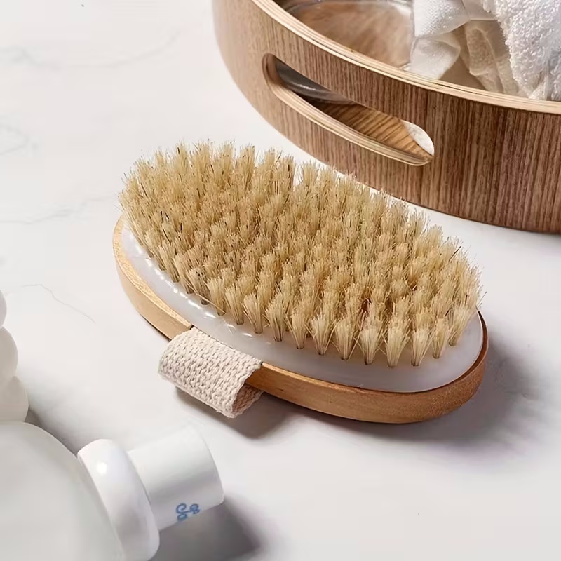 Cepillo corporal de cerdas de  - Skincare B Erl reseña y precio